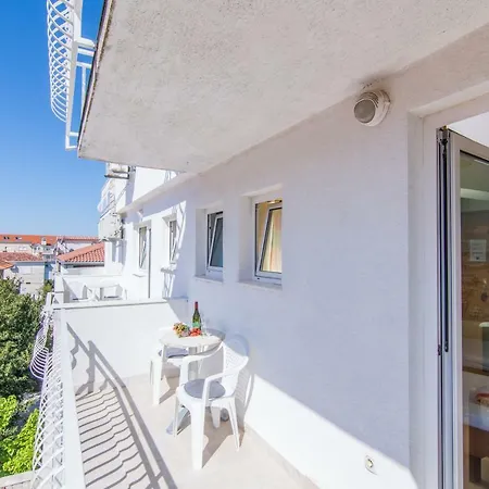 Pensjonat Jadran 3*