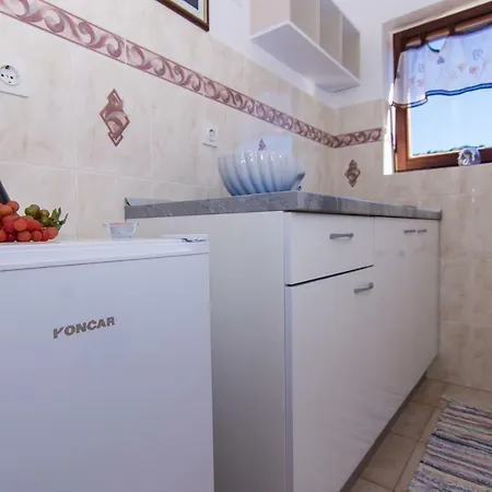 Pensjonat Jadran 3*