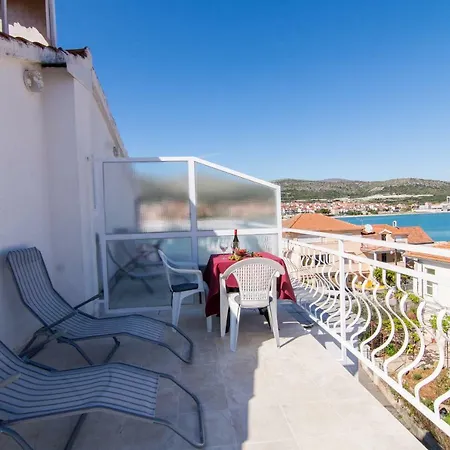 Jadran 3* Traù