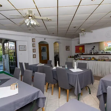 Affittacamere Jadran 3*